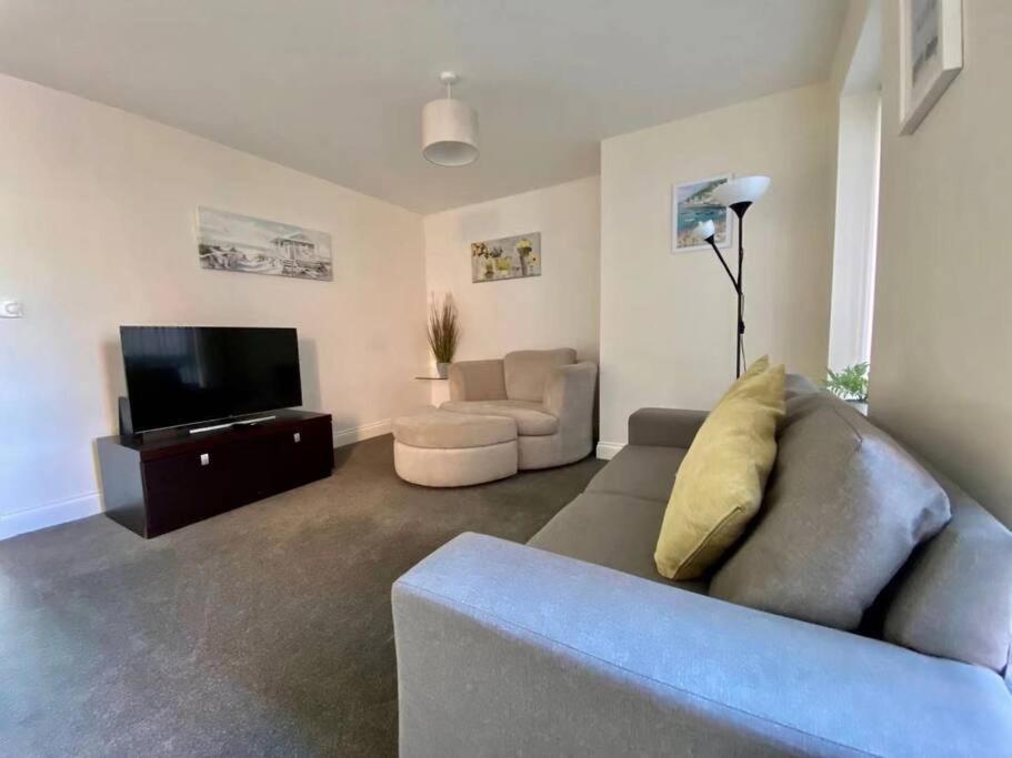 No12-Luxe Living Guest Apartment- 1 Bed-Garden-Private Parking-Wifi-Beach-City Swansea Exterior foto